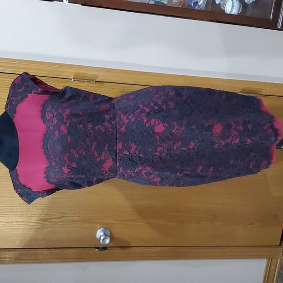 L.K Bennett burgandy red lace overlay cap sleeve midi dress like new condition - Picture 1 of 10